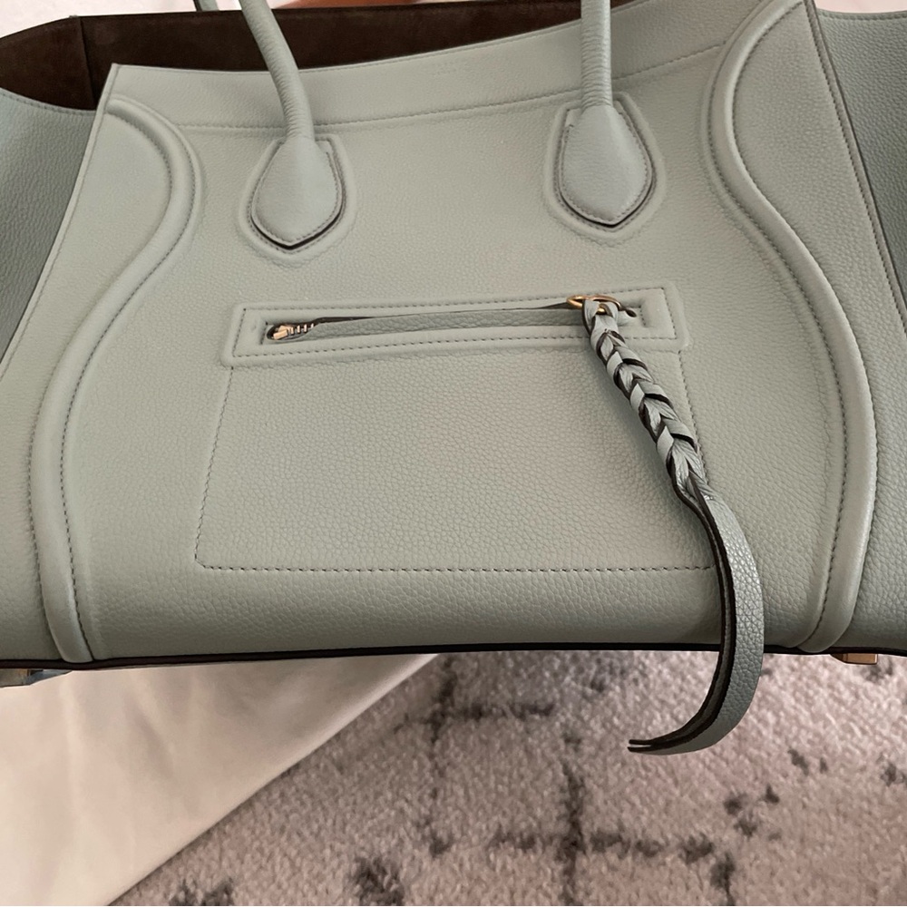 Celine Phantom tote drummed leather in Jade color - Picture 8 of 9